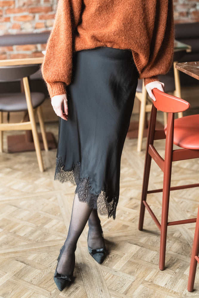Raustrine Skirt