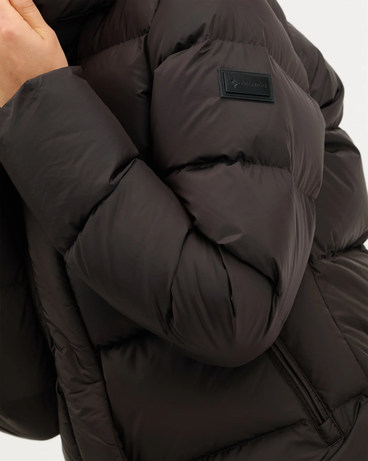 STELLA - 82 DEEP BROWN