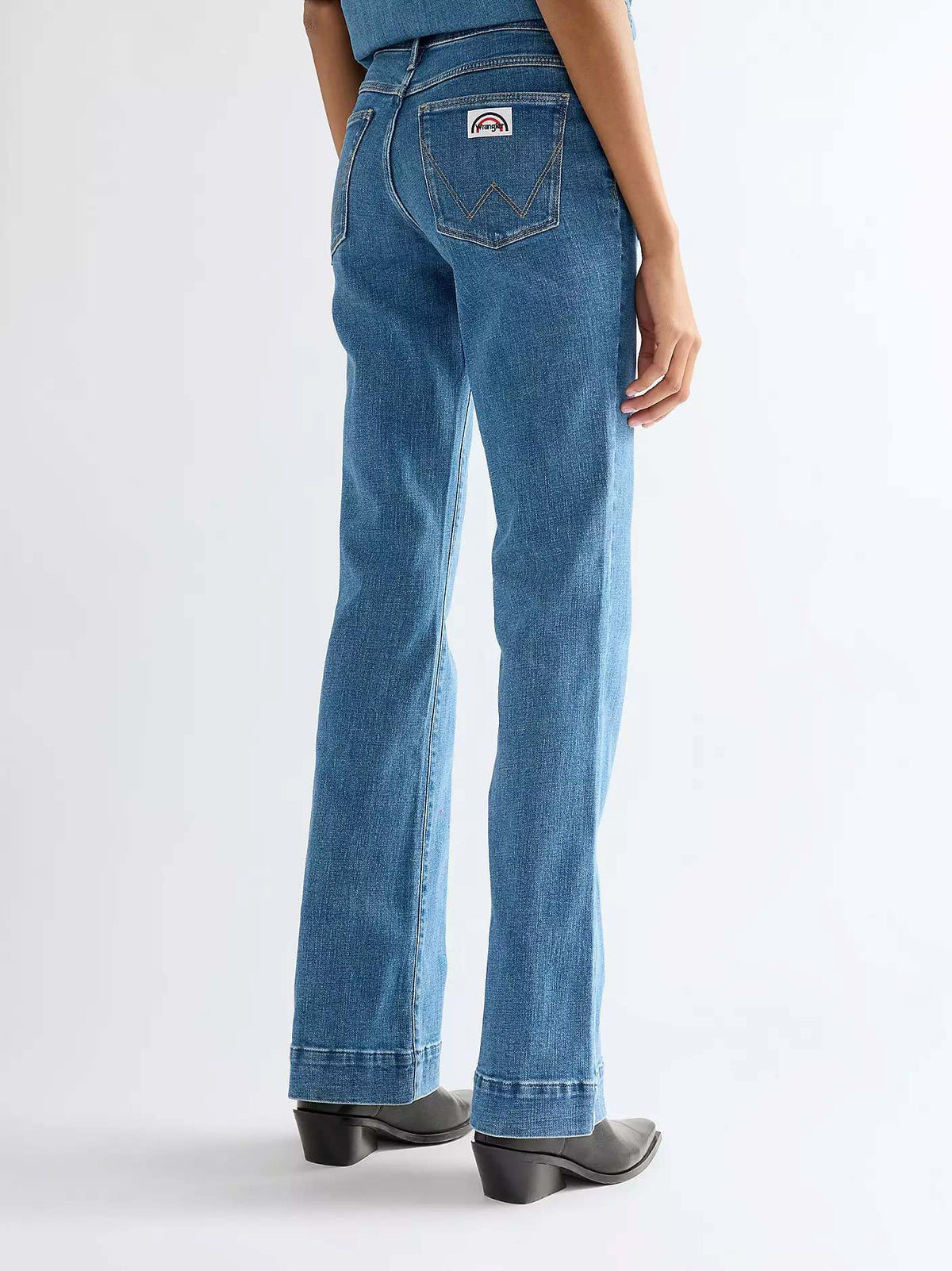 WRANGLER FLARE SOFT INDIGO RUSH