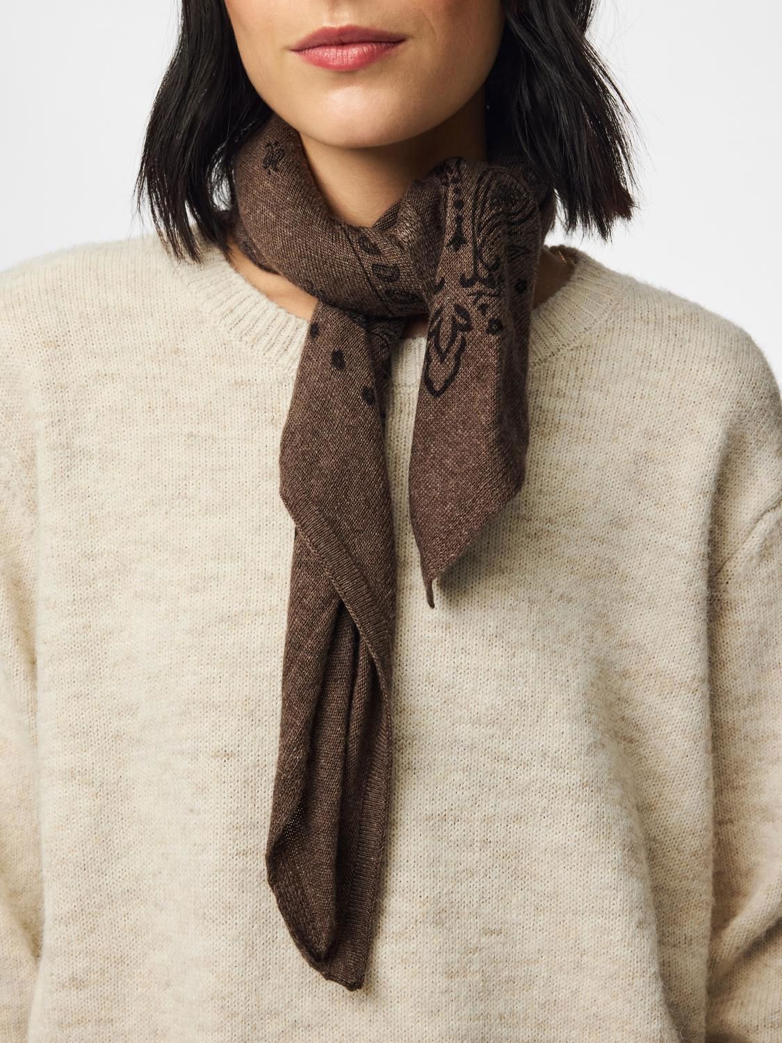 Pcnovis Small Square Scarf Noos