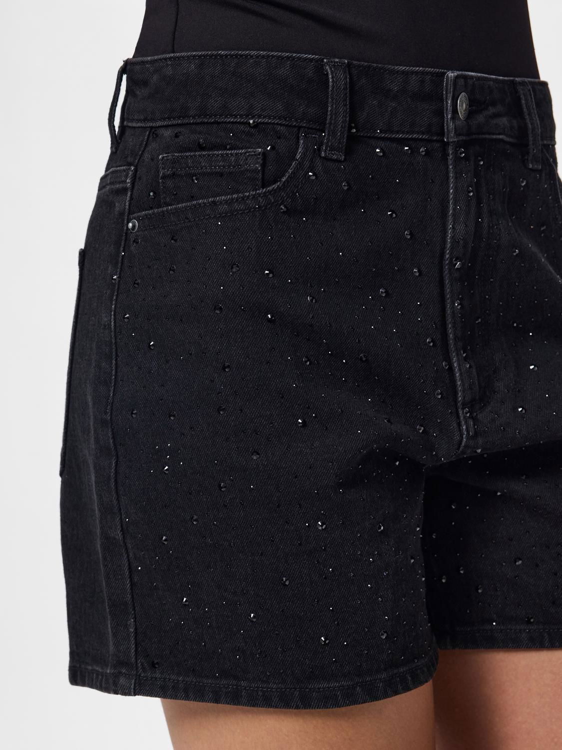 PCGABI HW RHINESTONE DENIM SHORTS BC Black Denim/black rhinestone