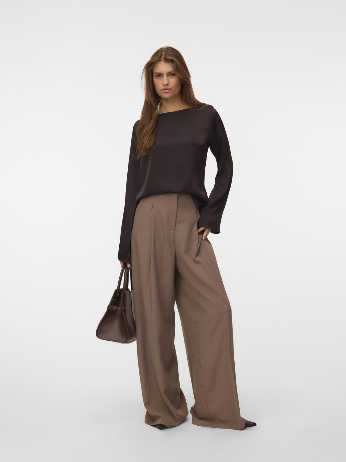 Vmmiro Ls Boat Neck Top Wvn
