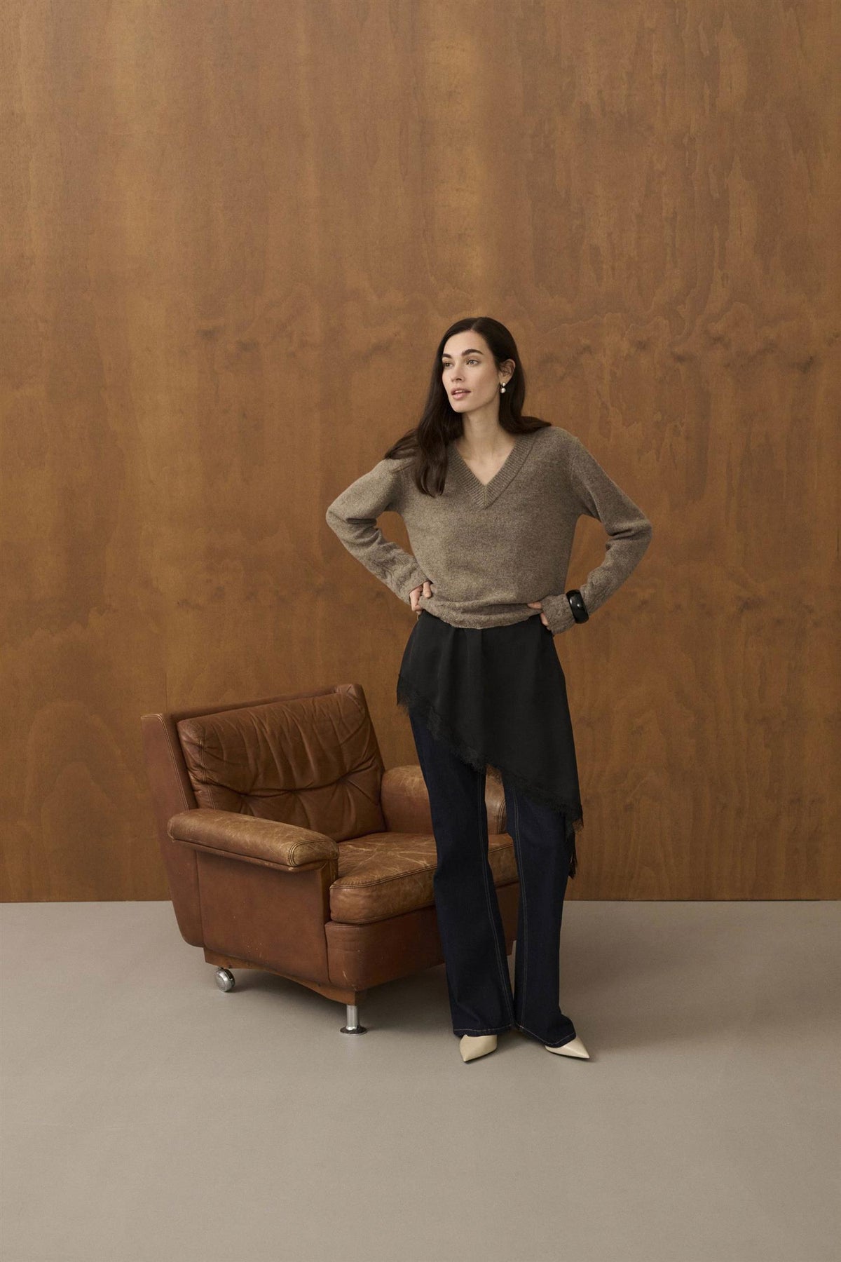 Cumonia Vneck Pullover