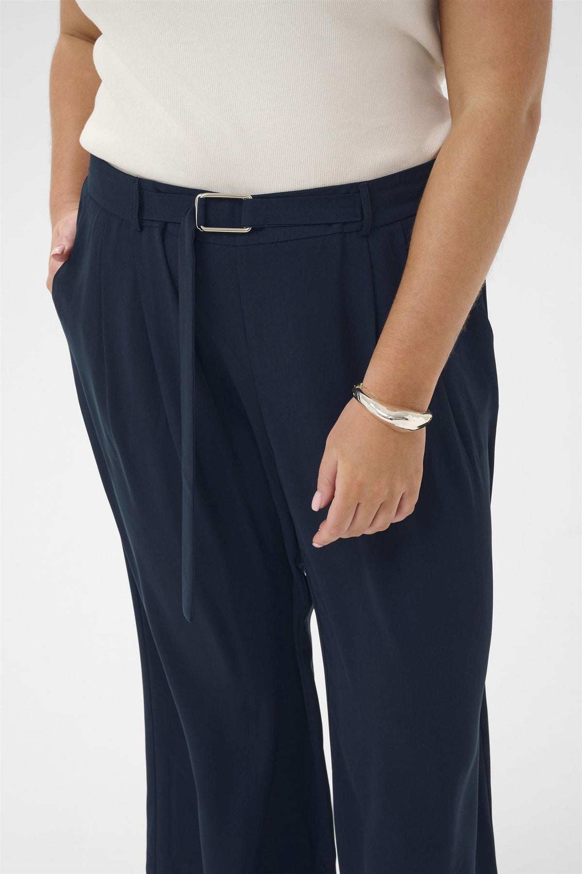 Kcilia Cropped Pants
