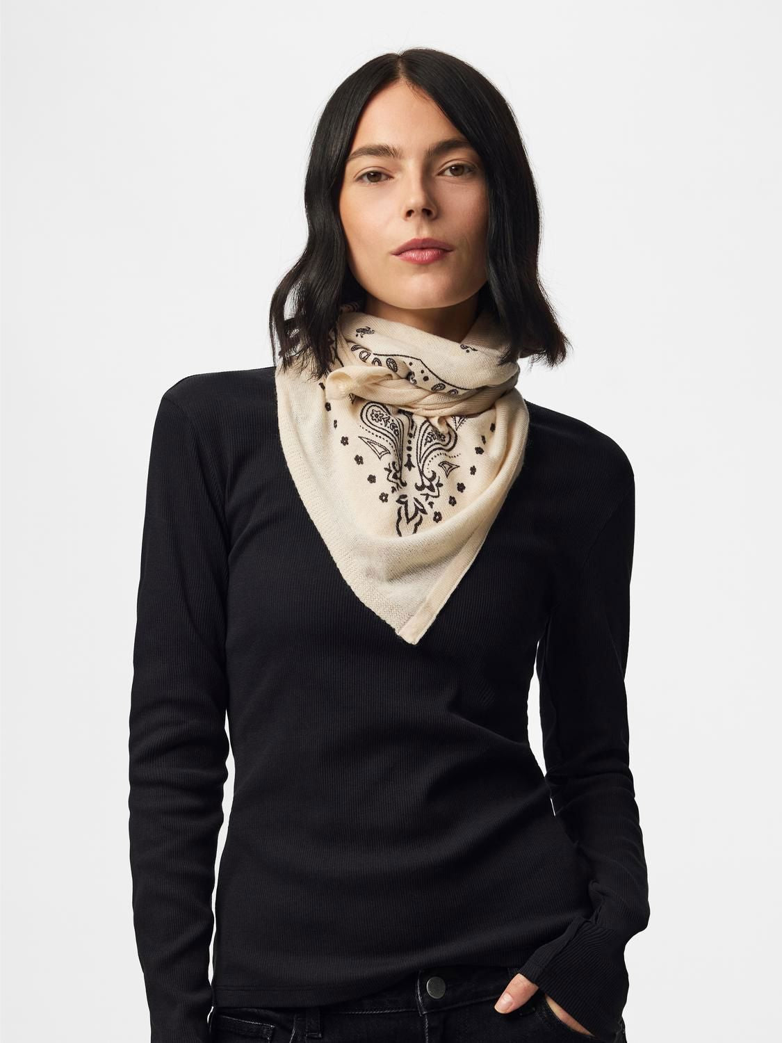 Pcnovis Small Square Scarf Noos