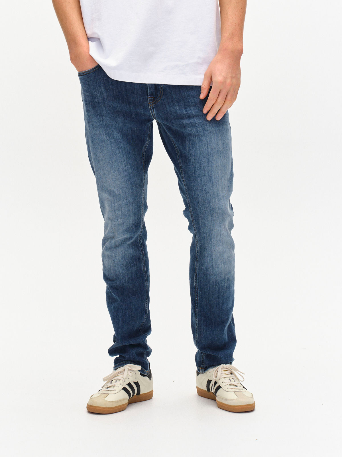 JONES VANEW MID BLUE DENIM