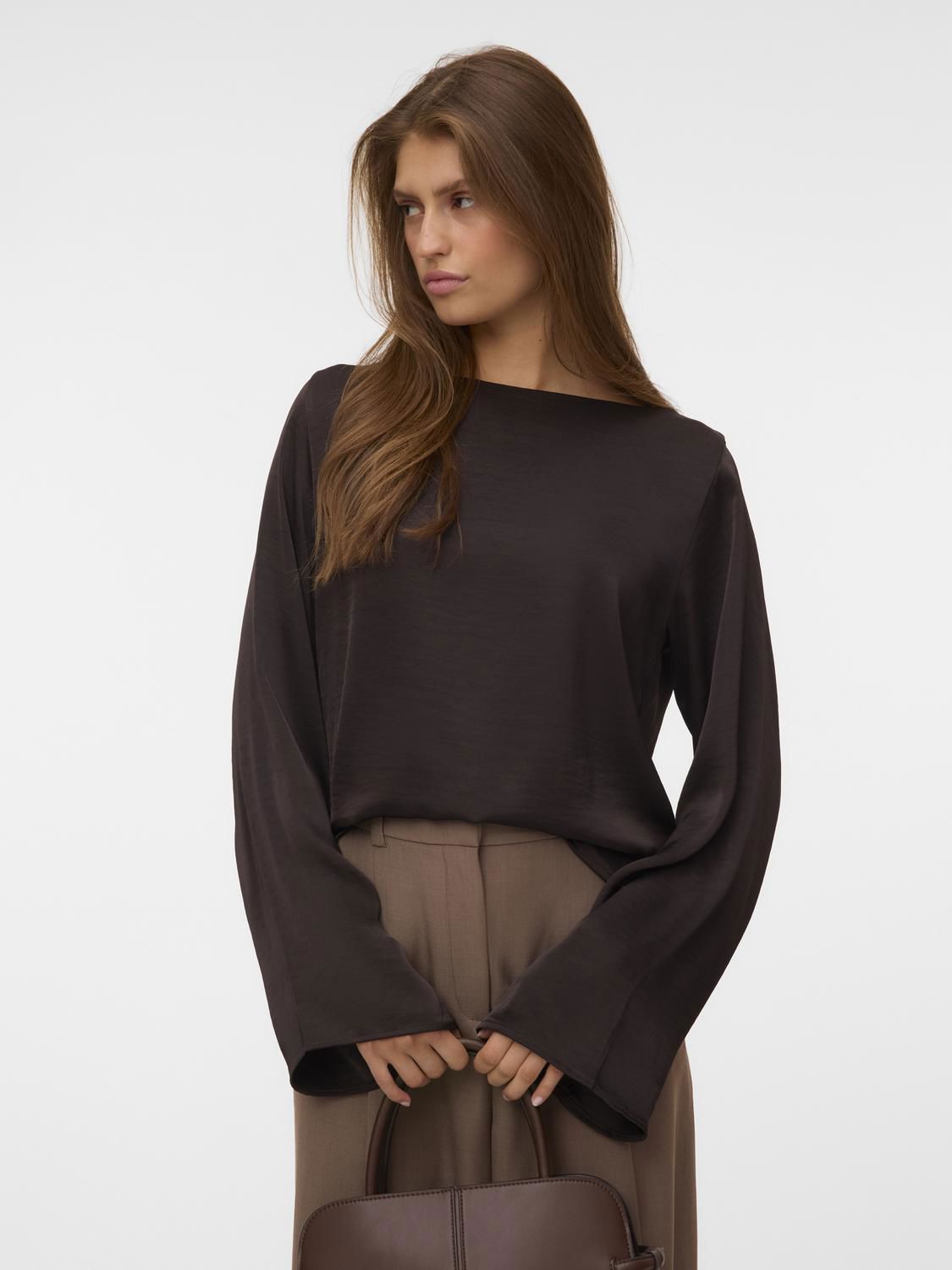 Vmmiro Ls Boat Neck Top Wvn
