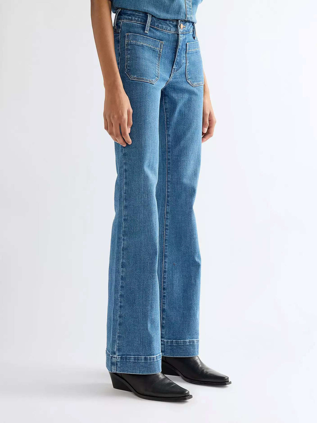WRANGLER FLARE SOFT INDIGO RUSH