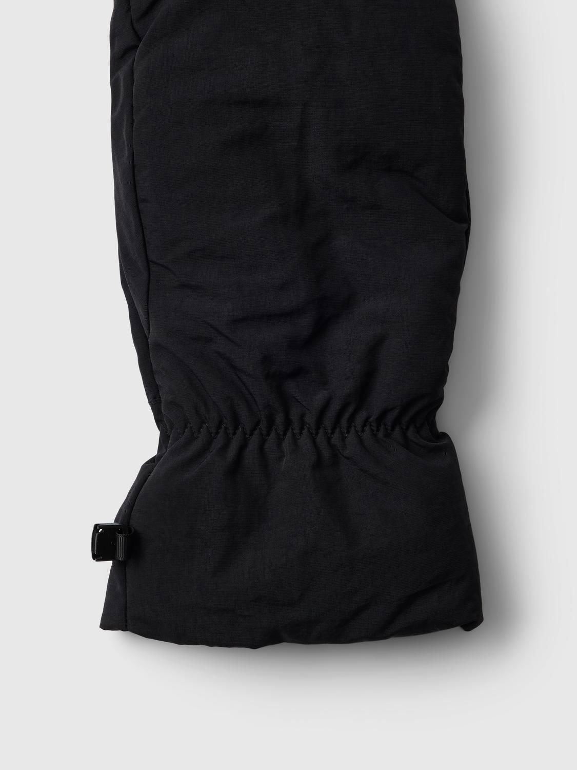Slmthias Tech Mitten