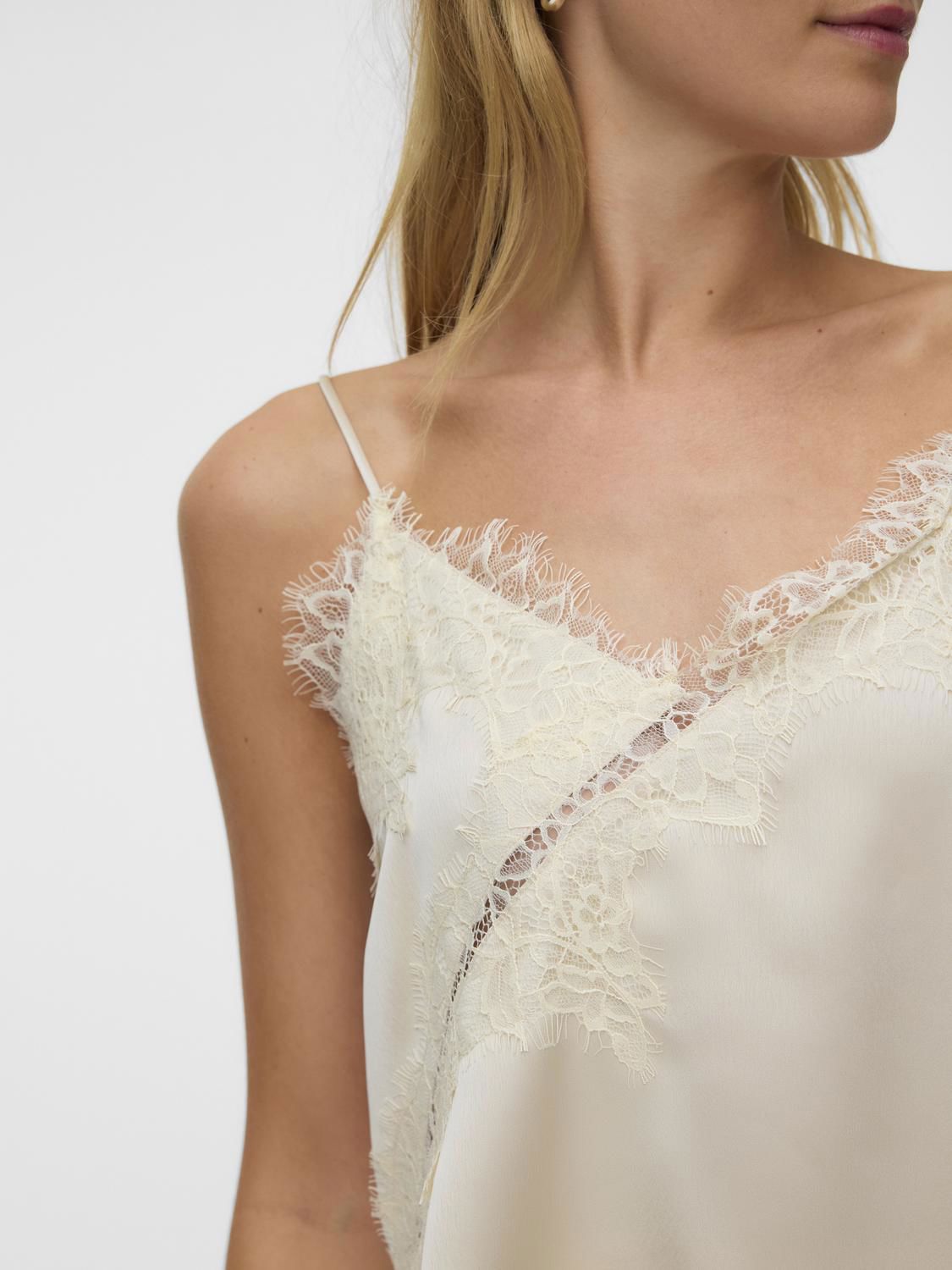 Vmnovi Lace Singlet Wvn Noos