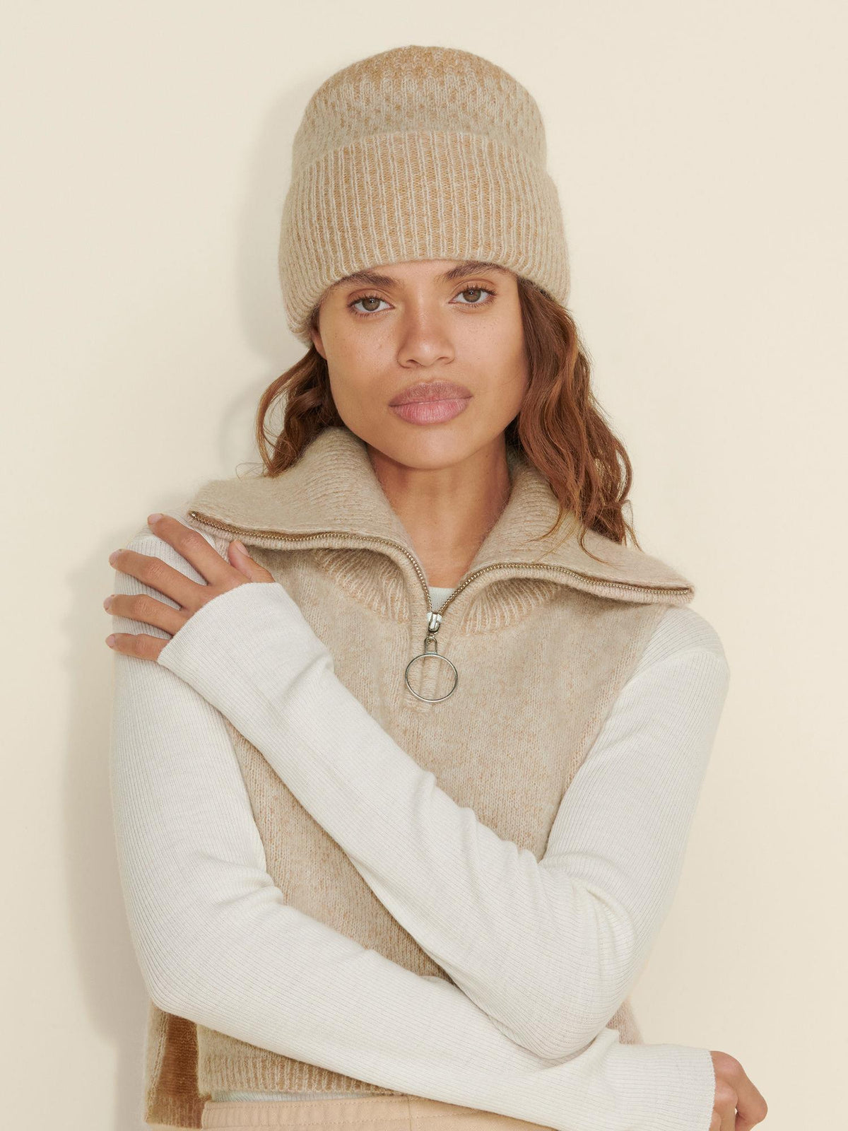 TINE KNIT BEANIE SAND MIX