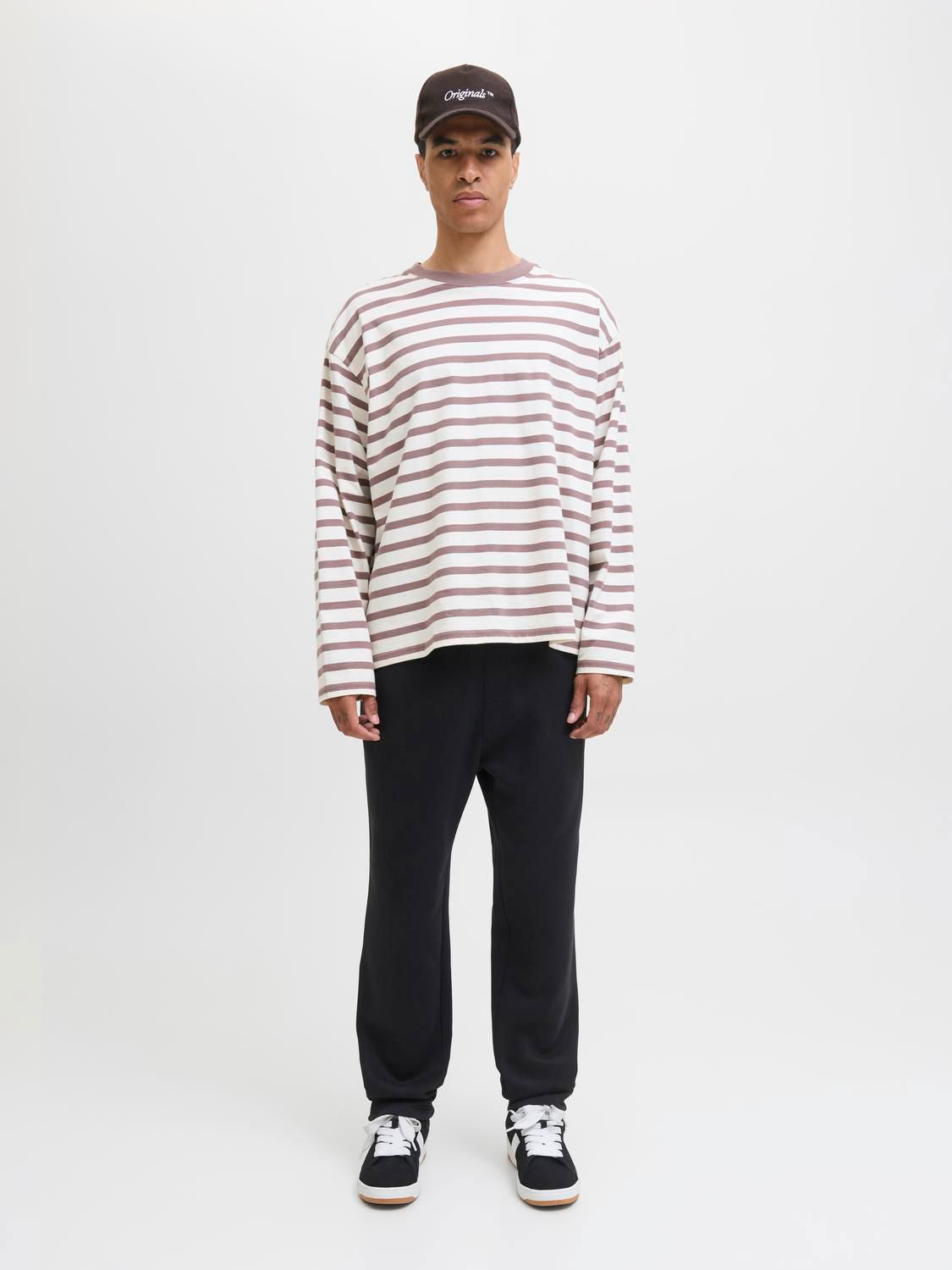 JPSTKANE BRADLAY UNCUFFED SWT PANTS NOOS Black