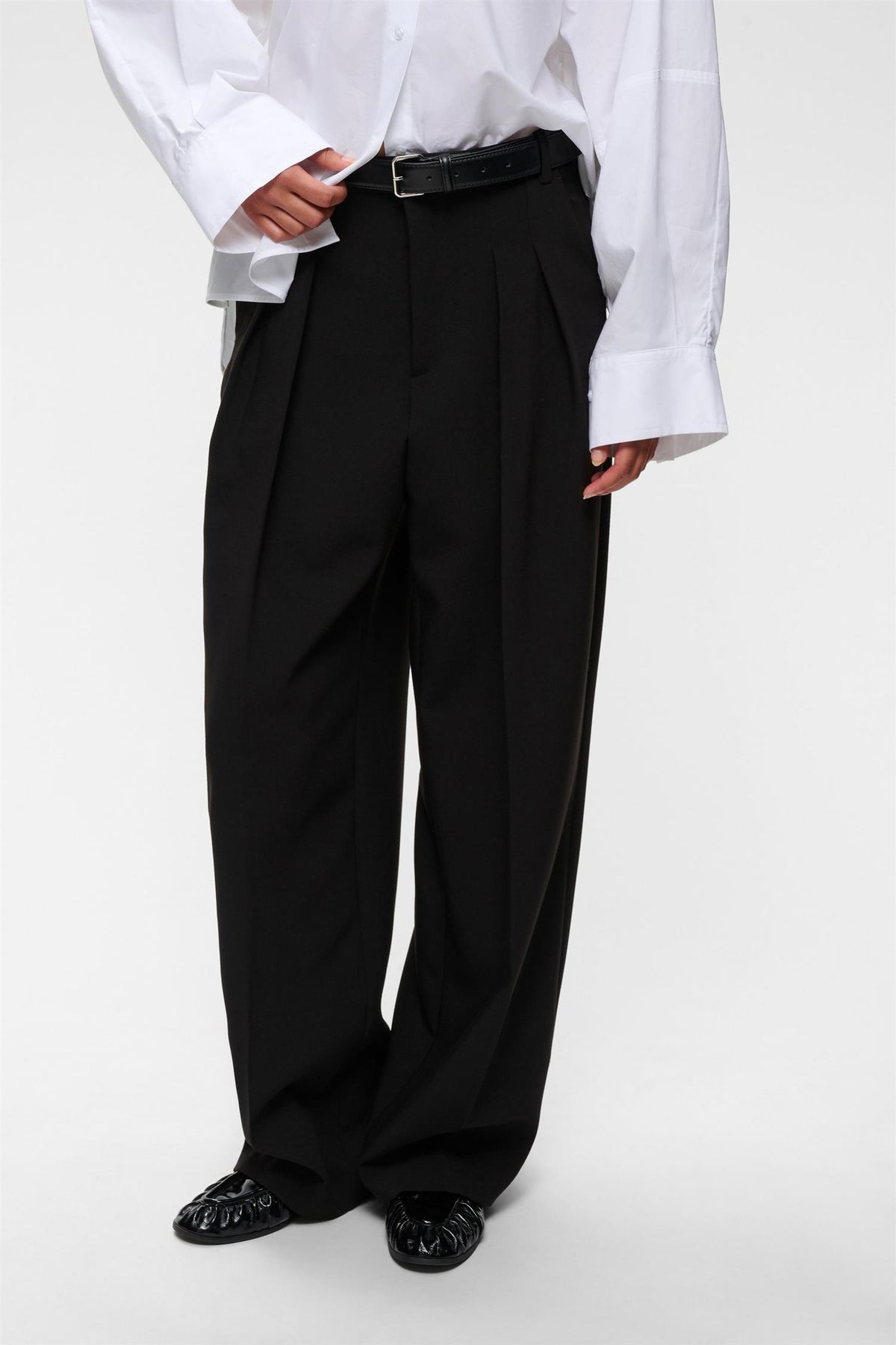Cassiehiw Barrel Pant