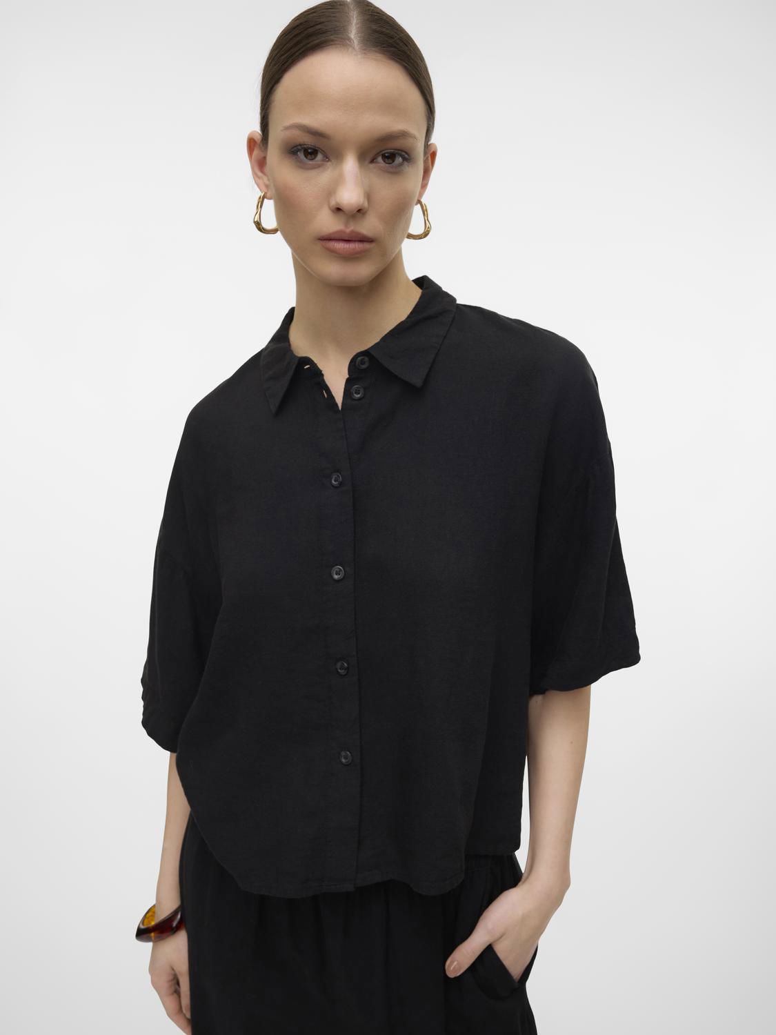 Vmlinn 2/4 Short Shirt Wvn Noos