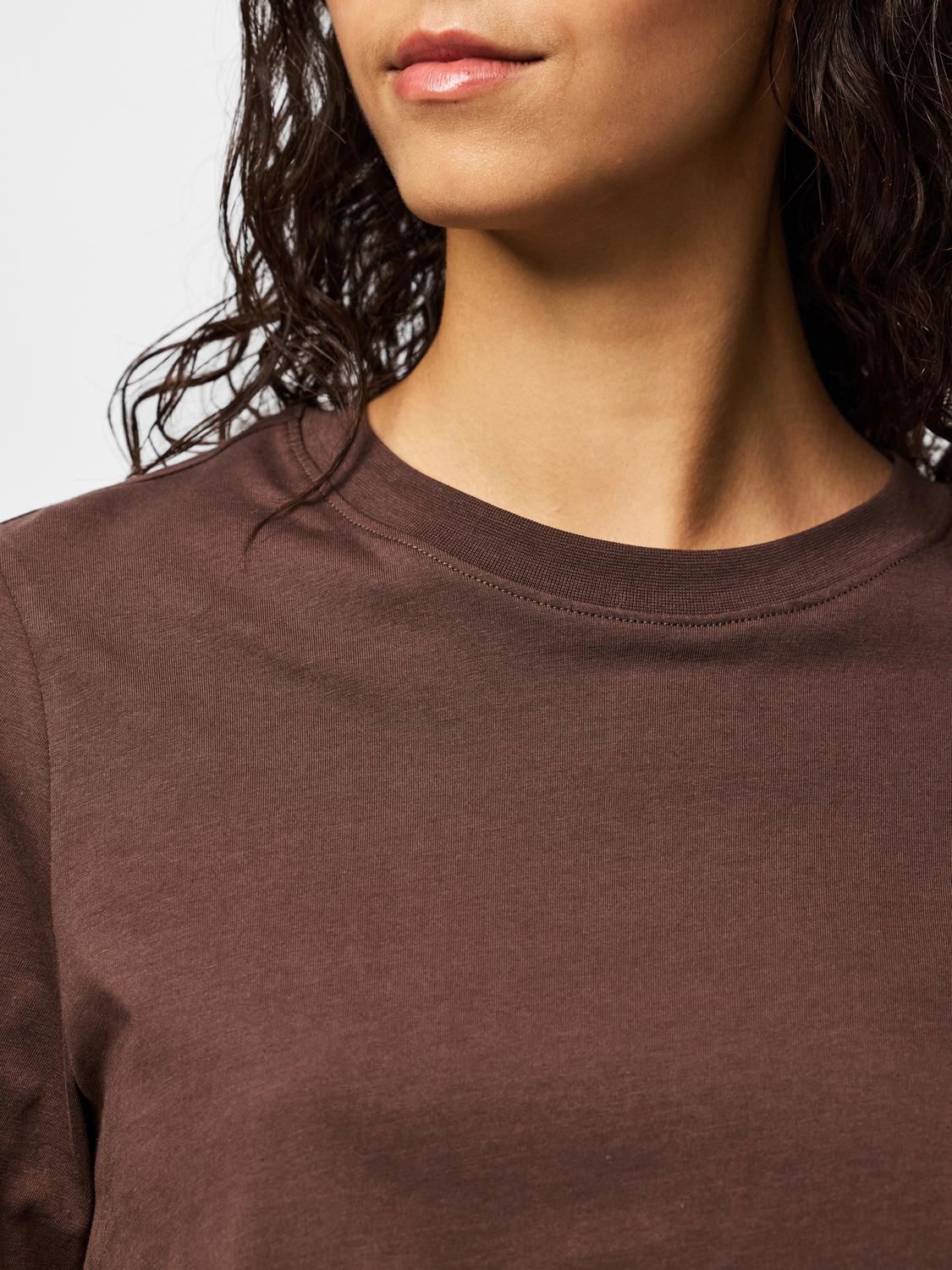 PCRIA SS SOLID TEE JRS NOOS BC Hot Fudge